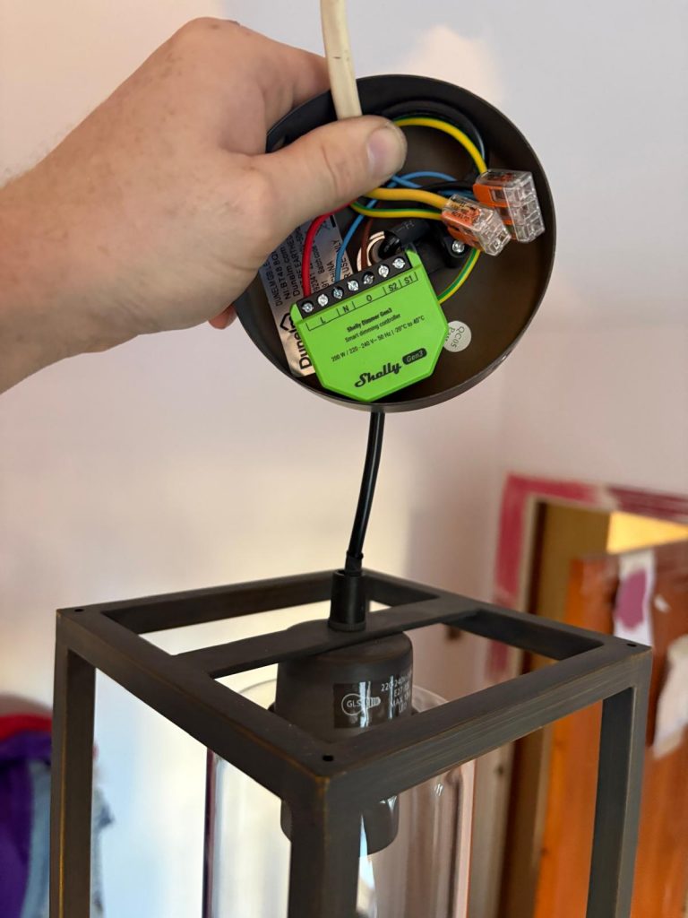 Invisible smart control – Shelly Dimmer Gen3 professionally installed